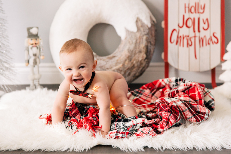 Christmas baby mini sessions
